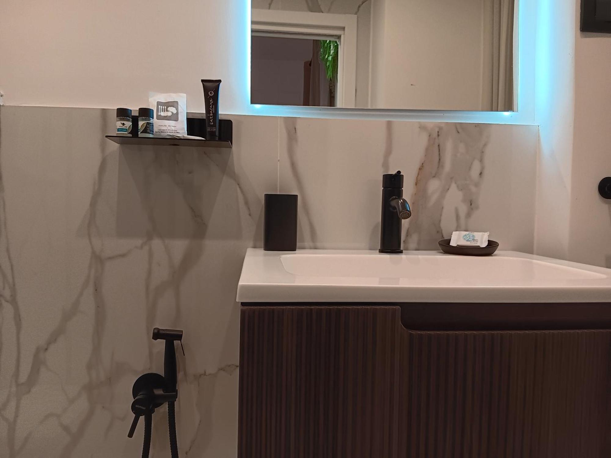 Ferienwohnung La Maison Di Luche' Neapel Zimmer foto
